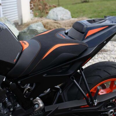 Selle confort moto KTM 790/890 Duke (Noir Alcantara) Avant seul