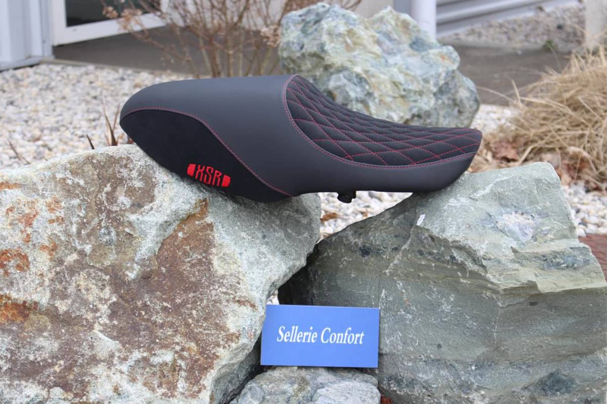 Selle confort moto YAMAHA XSR 900 - Ref.Rouge