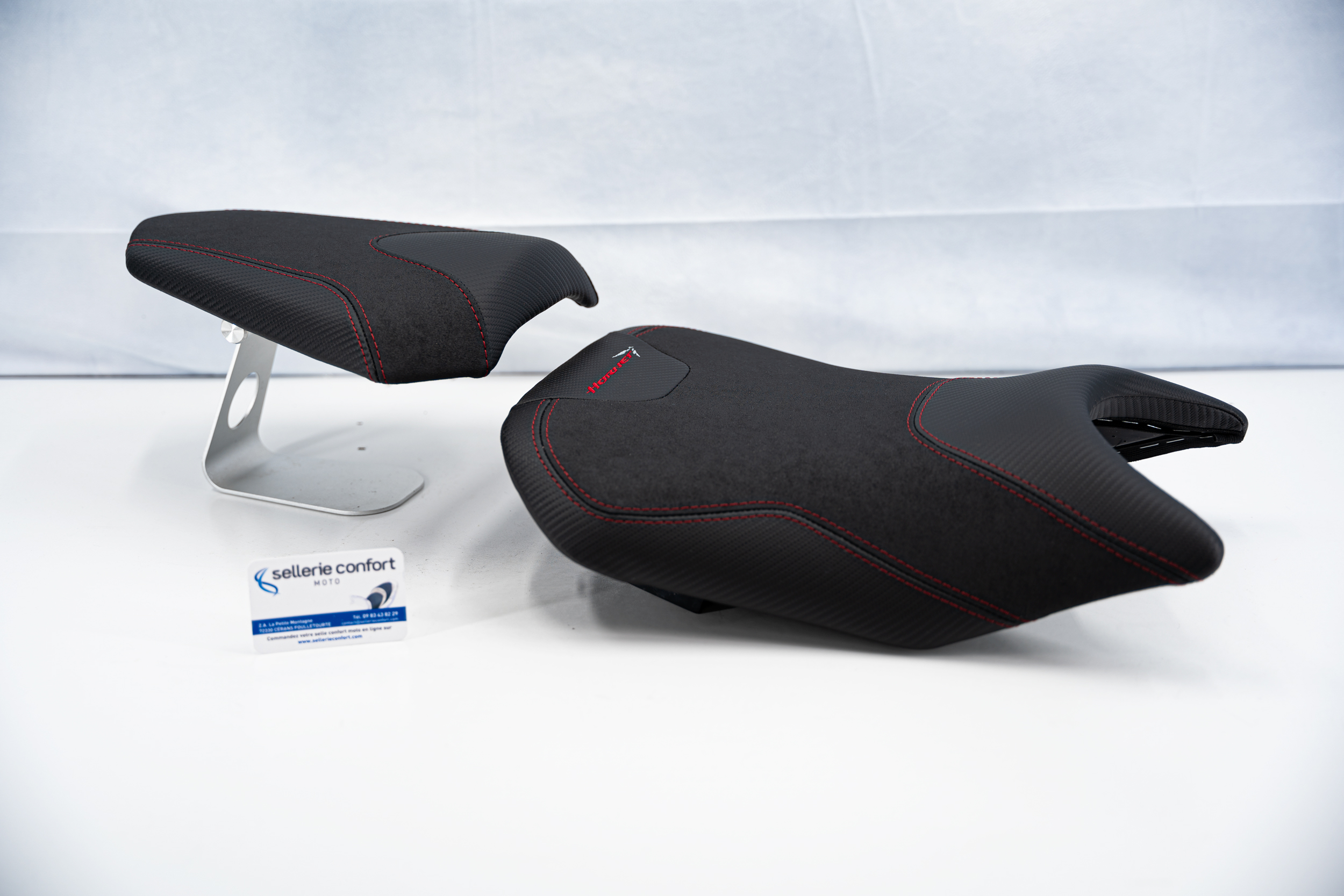 Housse de Selle Design HONDA Hornet 750 Ref : 2078
