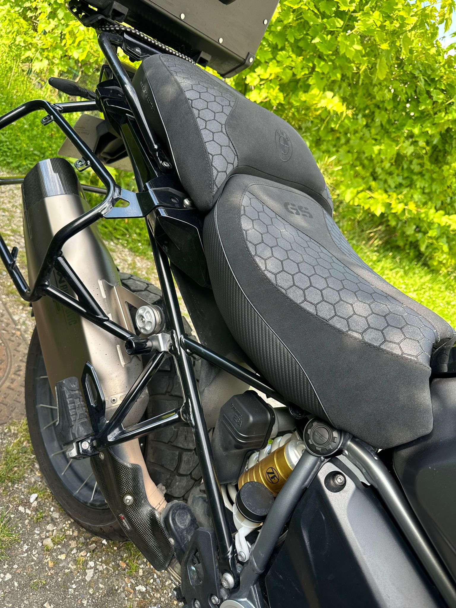 selle confort sellerie confort nid abeille Bmw