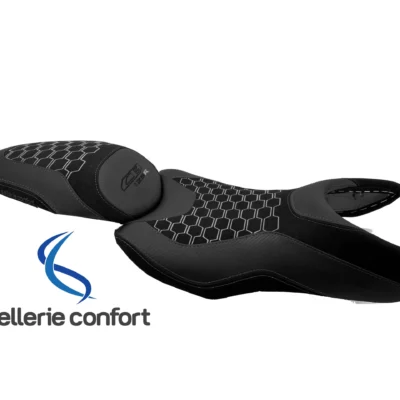 Selle confort pour Honda Cb 125 r , conçue pour offrir un confort optimal lors des longs trajets. Avec son rembourrage ergonomique et son revêtement durable, elle assure une conduite agréable et sans fatigue.
