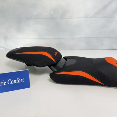 Selle confort KTM Duke 125 390 2024 avec rembourrage Bultex et gel pour un confort optimal