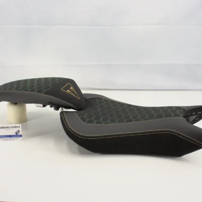 Selle confort triumph street triple 765 rs avec rembourrage Bultex et gel pour un confort optimal rembourrage Bultex et gel pour un confort optimal
