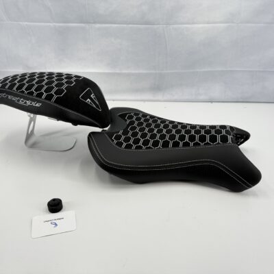 Selle confort TRIUMPH Street triple 660/765 nid d'abeille