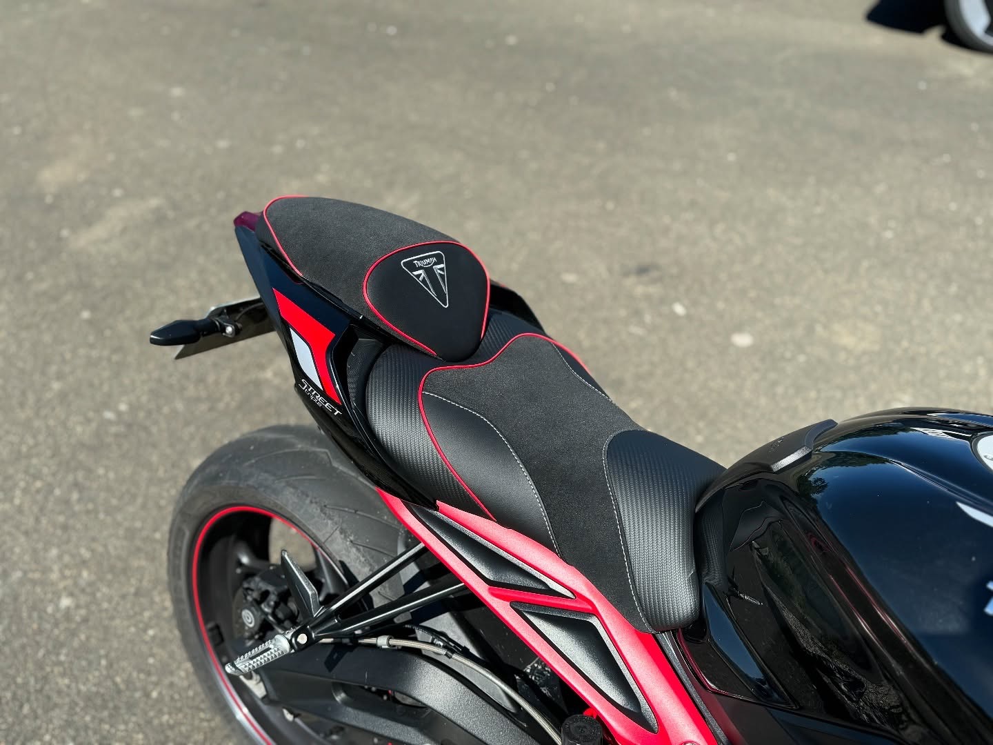 Selle confort moto TRIUMPH Street triple 660/765 REF: 1224